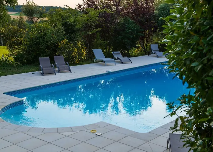 Les Beaux Chenes Сasa de vacaciones *